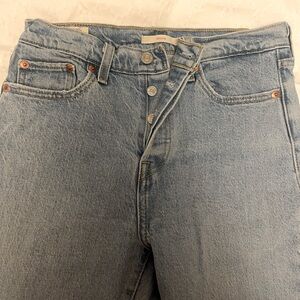 Levi’s wedge jeans